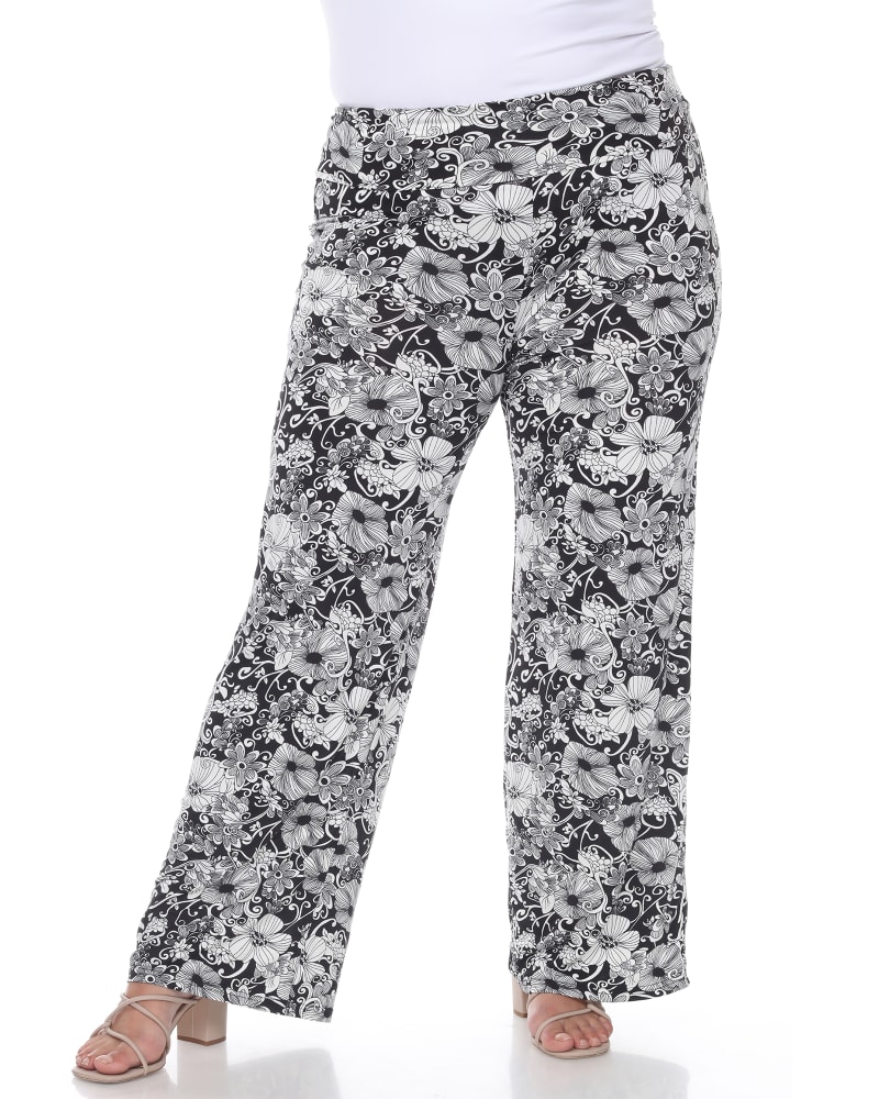 Front of a model wearing a size 2X Floral Paisley Palazzo Pants in Black by White Mark. | dia_product_style_image_id:246627